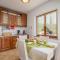 3 Bedroom Awesome Apartment In Kostrena