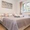 Three-Bedroom Apartment In Makarska