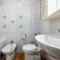 Apartment Brostolade V