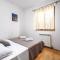 3 Bedroom Cozy Home In Liznjan