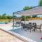 3 Bedroom Awesome Home In Donje Rastane