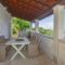 Five-Bedroom Holiday Home In Donji Humag