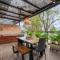 Olive Living Suites by HOUSY HOST