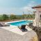 Nice Home In Koromacno With Outdoor Swimming Pool - Koromačno