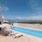 Stunning Home In Postira With 3 Bedrooms, Wifi And Outdoor Swimming Pool - Postira