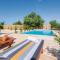 Nice Home In Radonic With Outdoor Swimming Pool - Radonić