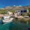2 Bedroom Lovely Apartment In Ribarica