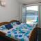 Three-Bedroom Holiday Home With Sea View In Okrug Donji