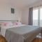 3 Bedroom Stunning Home In Poljica - Grubine
