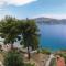 Three-Bedroom Holiday Home With Sea View In Okrug Donji