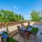 One-Bedroom Apartment In Divsici
