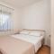Beautiful Apartment In Povljana