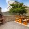 Stunning Home In Unije With Wifi - Unije