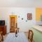 Amazing Apartment In Jasenice With Wifi