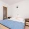 Lovely Apartment In Sveti Filip I Jakov - Sveti Filip i Jakov