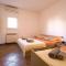 Gorgeous Home In Turanj