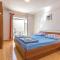 Nice Apartment In Makarska