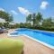 Two-Bedroom Holiday Home In Tinjan
