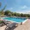 Amazing Apartment In Kanfanar With Wifi