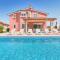 Awesome Home In Stinjan With Wifi - Štinjan