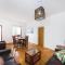 Two-Bedroom Apartment In Svpetar