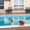 Lovely Apartment In Divulje With Outdoor Swimming Pool - Divulje