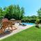 Stunning Home In Snasici