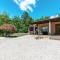 Nice Home In Snasici With Jacuzzi - Mali Turini