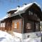 Tranquil Holiday Home in Kleblach-Lind with Infrared Sauna