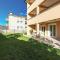 Stunning Apartment In Cavle With 2 Bedrooms And Wifi - Podrvanj