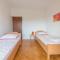 Awesome Home In Betina