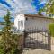 Stunning Apartment In Baric Draga