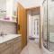 2 Bedroom Cozy Apartment In Matulji