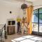 2 Bedroom Stunning Home In Apt