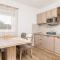 6 Bedroom Stunning Home In Lukovo
