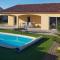 Nice Home In Quarante With 3 Bedrooms, Wifi And Outdoor Swimming Pool - Quarante