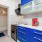 3 Bedroom Cozy Apartment In Viskovo