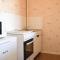 1 Bedroom Nice Apartment In Grandcamp Maisy - Ґранкам-Мезі