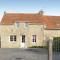 Beautiful Home In Englesqueville Percee - Englesqueville-la-Percée