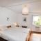 Amazing Home In Ceret With Wifi