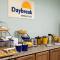 Days Inn & Suites by Wyndham Columbus NE