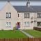 Carvetii - Vincent House - Large 3 bedroom apartment with on-site parking