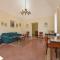 Gorgeous Apartment In Gravina In Puglia -ba- With Kitchen