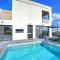 Villa Popi - modern villa with private pool by PosarelliVillas