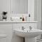 Contemporary, Modern, 2-Bed Apt, Prime Central MK