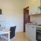 Lovely Apartment In Gonnesa With Kitchenette - 贡内萨