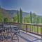 Luxe Escape with Decks, Mtn Views, Game Room! - Frazier Park