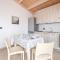 Awesome Home In Torrenova With 2 Bedrooms And Wifi