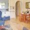 Awesome Apartment In Orihuela With Kitchen - Los Dolses