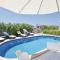 Lovely Home In Tortora Praia A Mare With House Sea View - 普拉亚·阿马勒